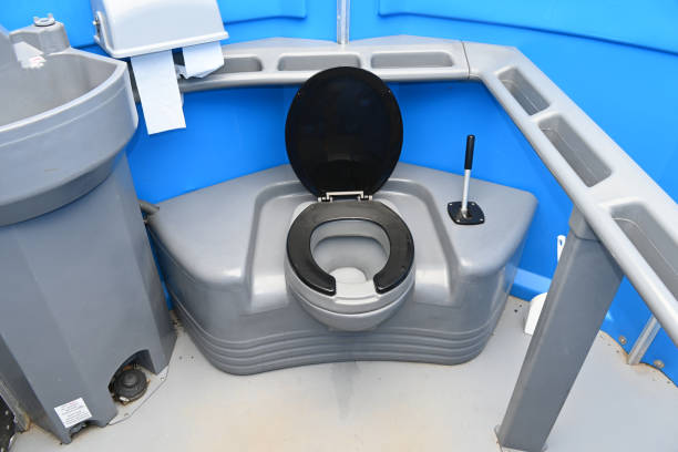 Best Affordable portable toilet rental  in Rochester, WI